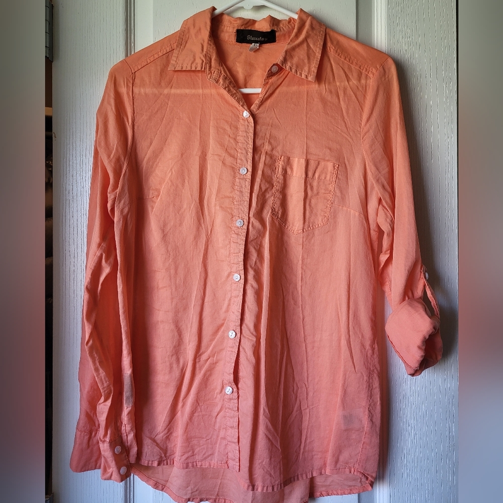 Woman's Button Down Shirt Size M